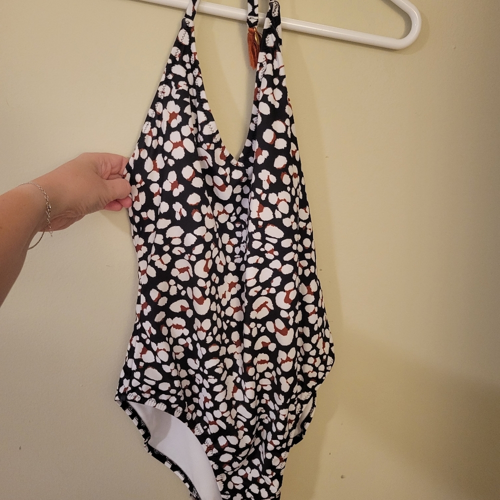 Swim suit